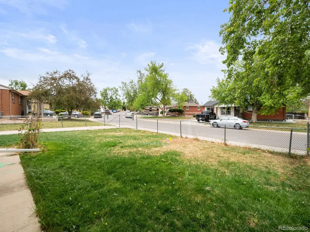 2161 Meadowbrook Drive Denver CO 80221