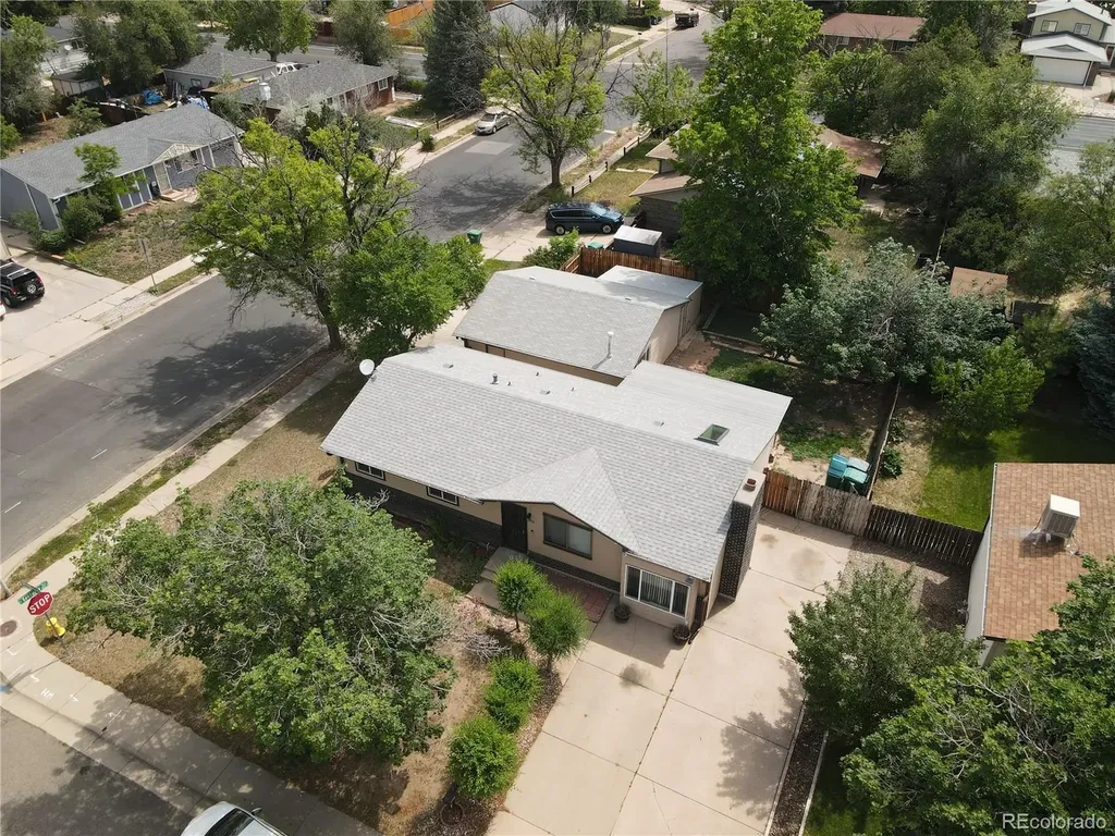 904 S Macon Street Aurora CO 80012
