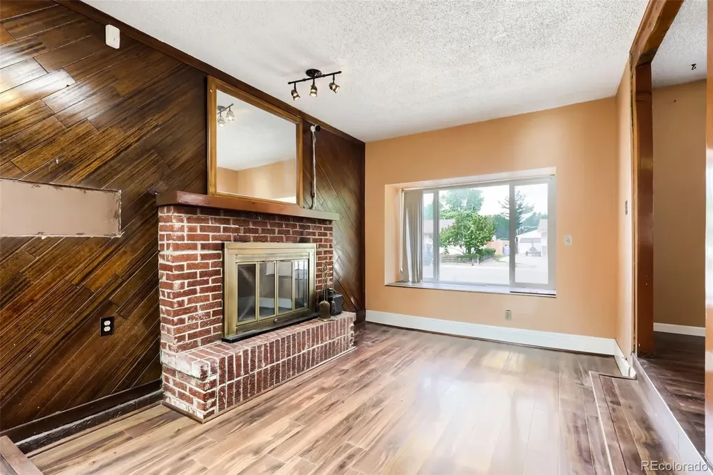 904 S Macon Street Aurora CO 80012