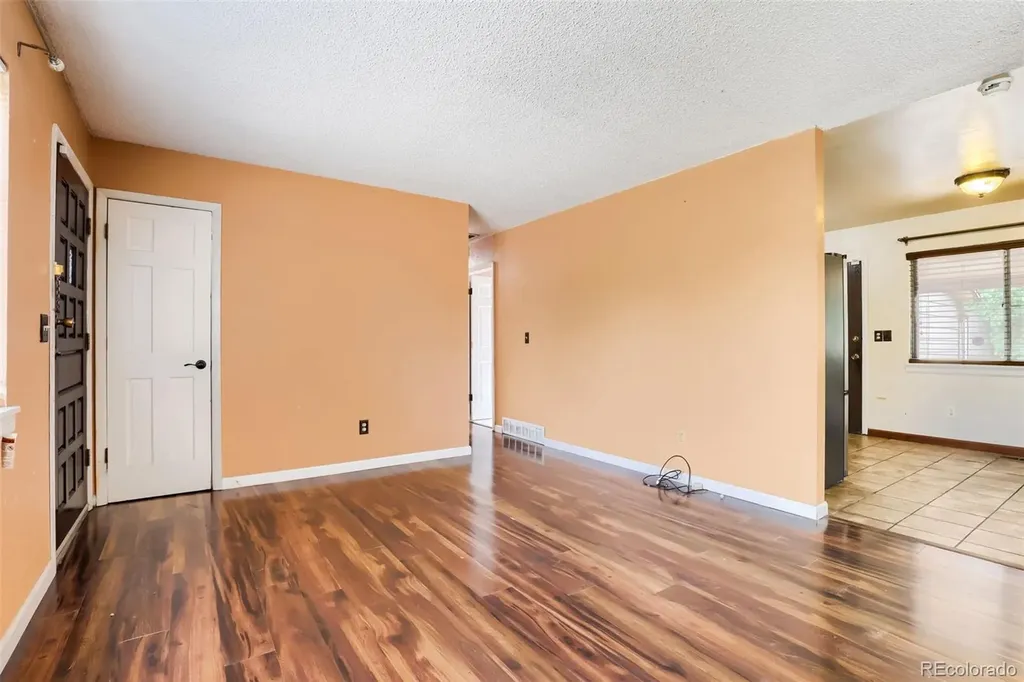 904 S Macon Street Aurora CO 80012