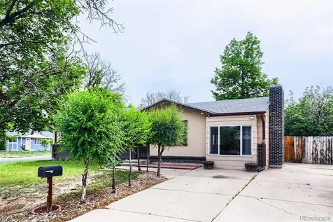 904 S Macon Street Aurora CO 80012