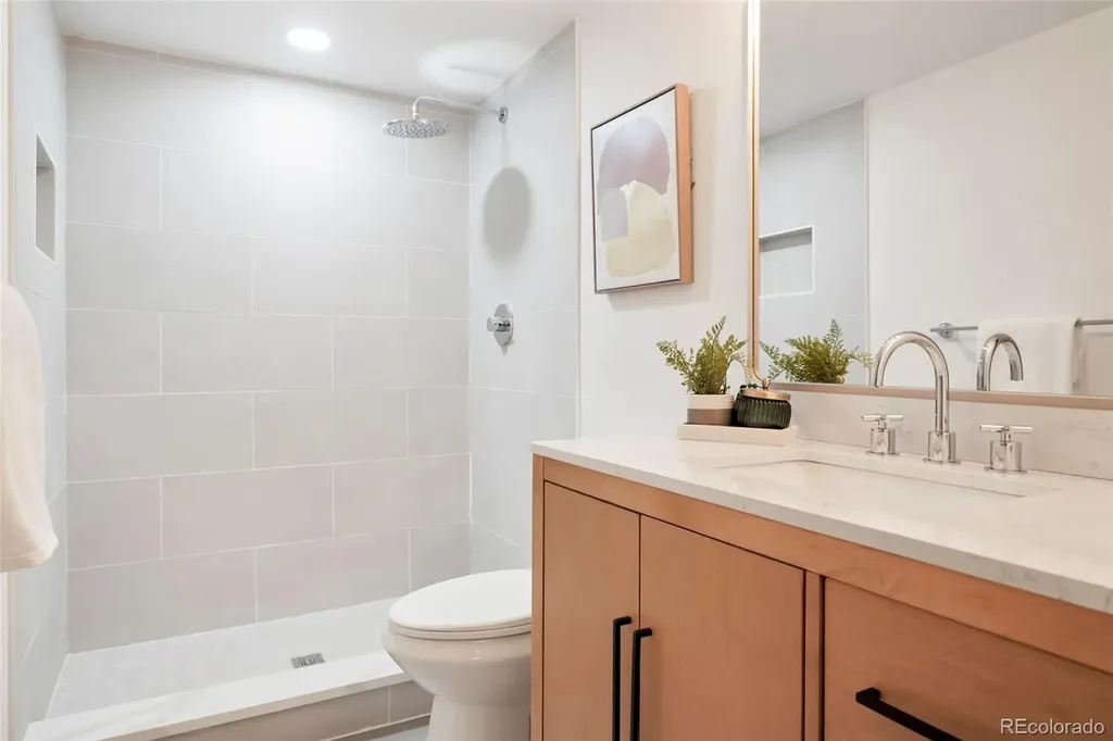 5390 Julian Street Denver CO 80221