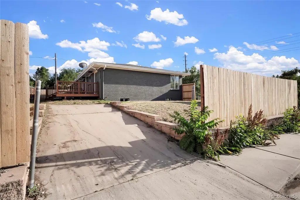 5390 Julian Street Denver CO 80221