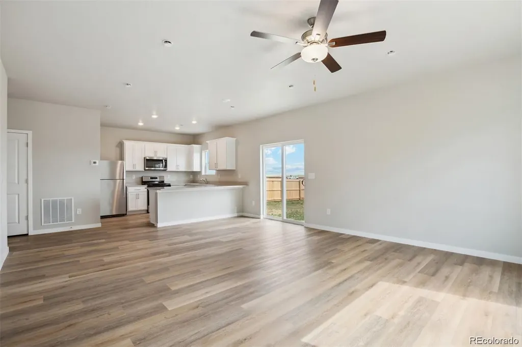 48240 Shetland Drive Bennett CO 80102