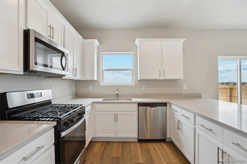 48240 Shetland Drive Bennett CO 80102