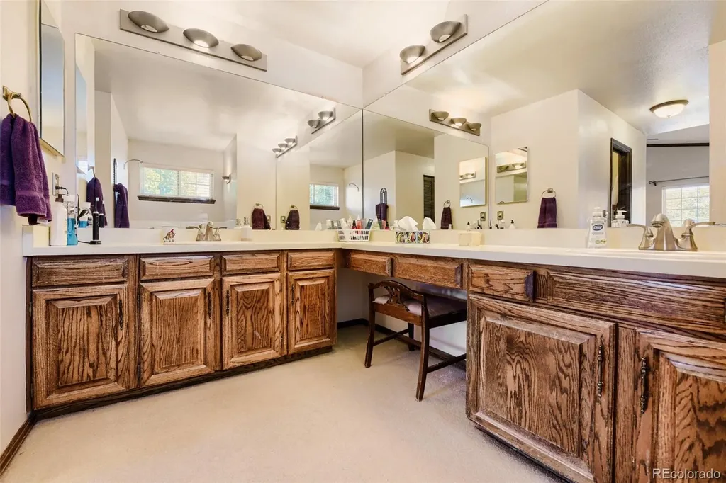 543 Old Stone Drive Littleton CO 80126
