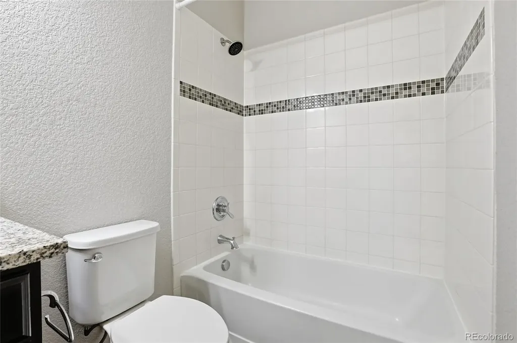1623 N Granby Way Aurora CO 80011