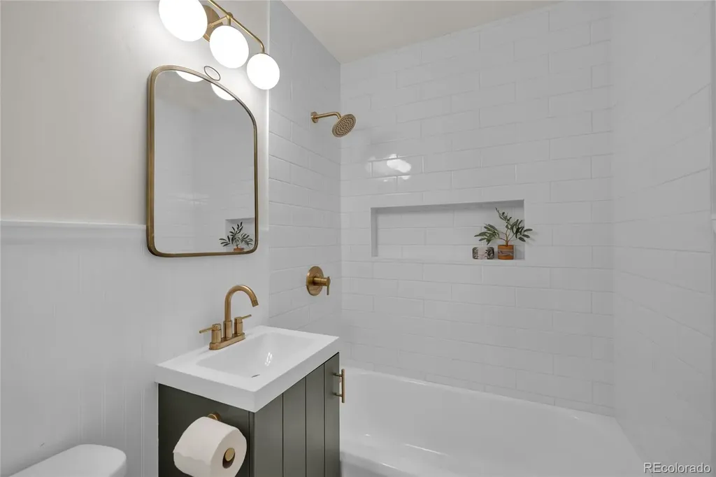575 Clay Denver CO 80219