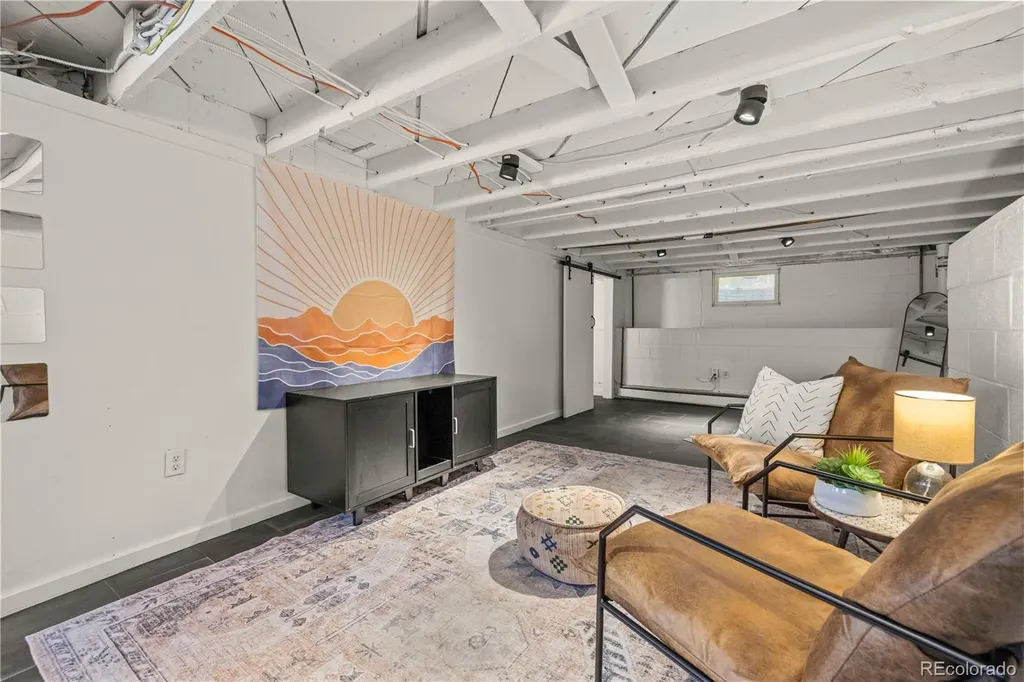 1669 Dallas Street Aurora CO 80010
