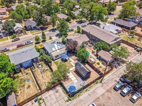 1669 Dallas Street Aurora CO 80010