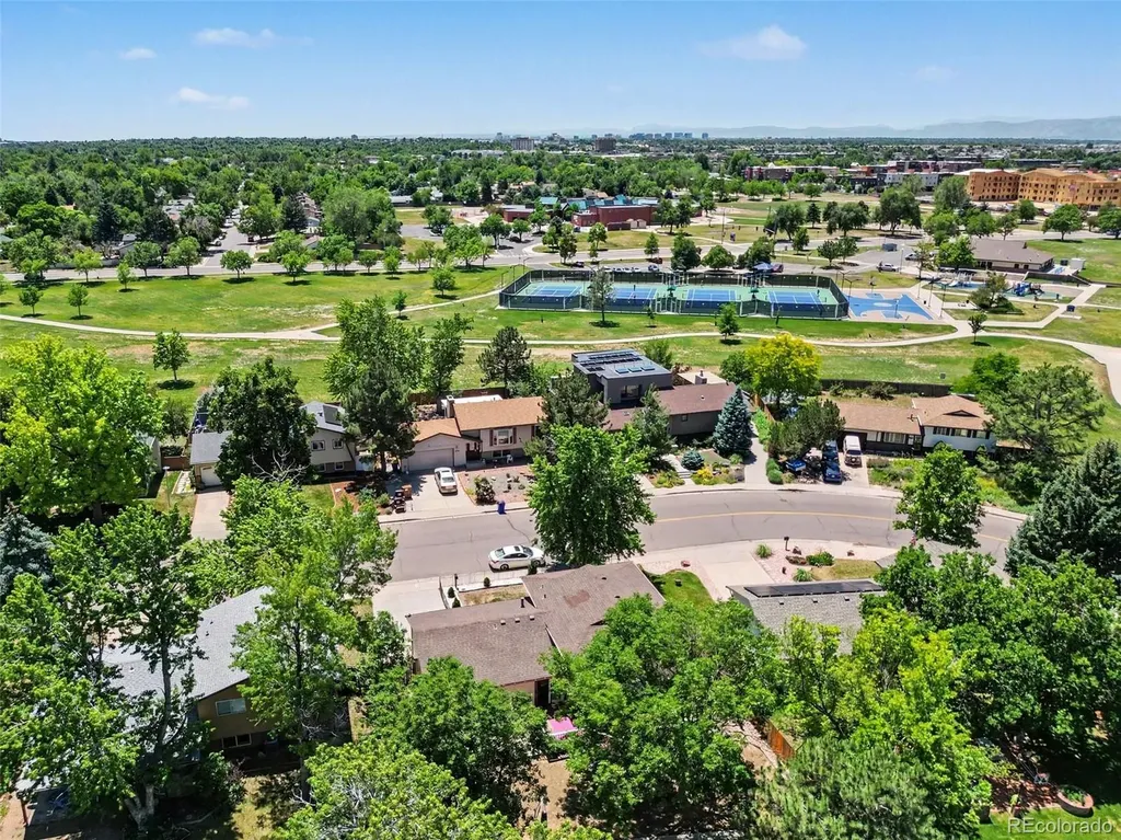 11239 E Center Avenue Aurora CO 80012