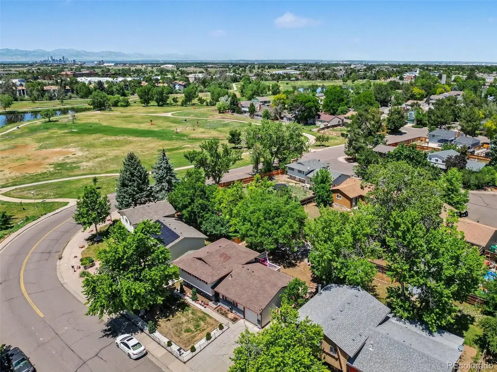 11239 E Center Avenue Aurora CO 80012