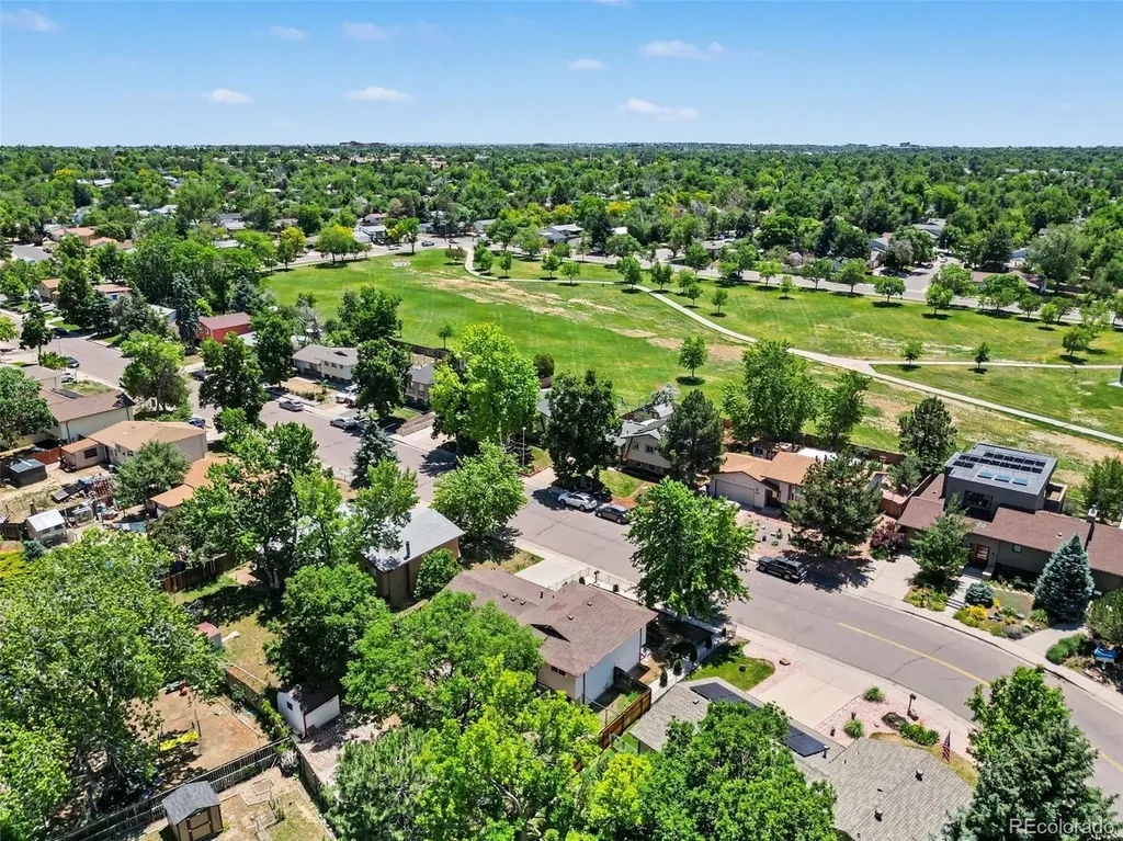 11239 E Center Avenue Aurora CO 80012