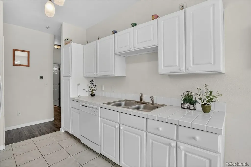 22505 E Ontario Drive Aurora CO 80016