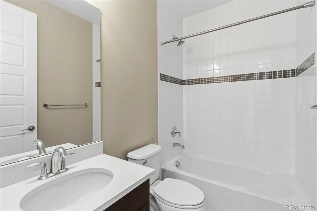 9202 E 53rd Avenue Denver CO 80238