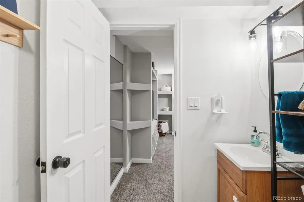 10432 W Florida Avenue Lakewood CO 80232