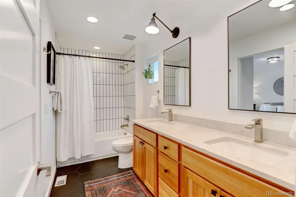 2596 S Bannock Street Denver CO 80223