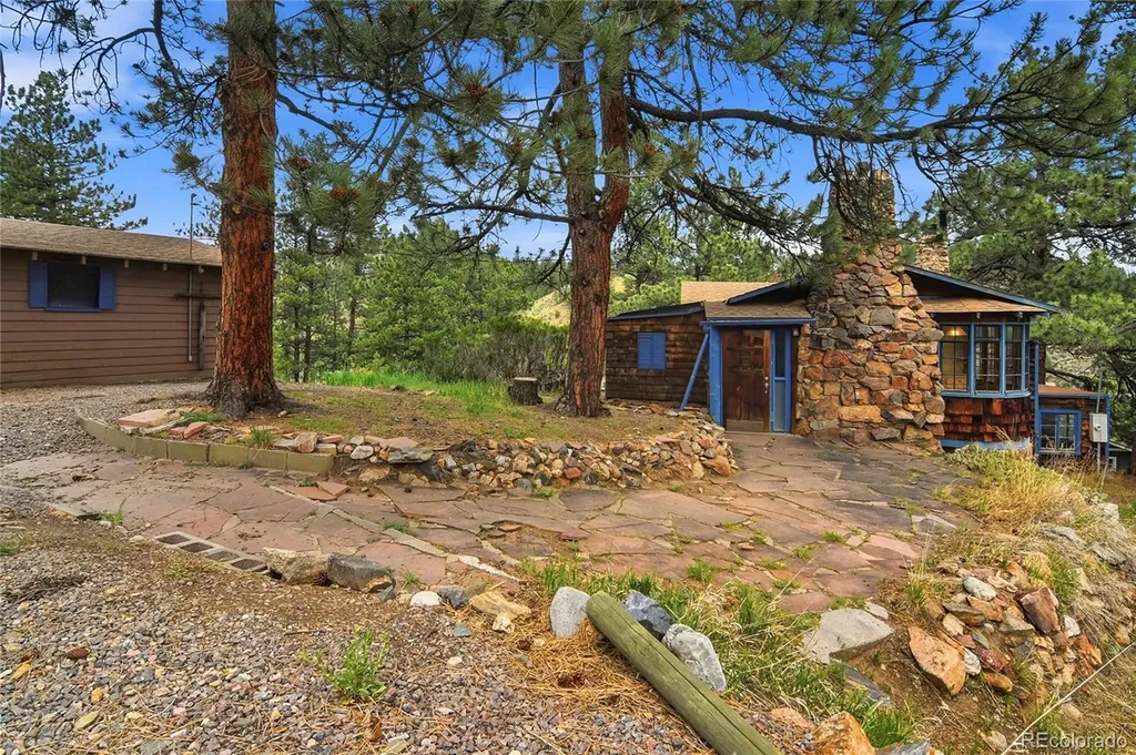 26079 Kingsbury Road Kittredge CO 80457
