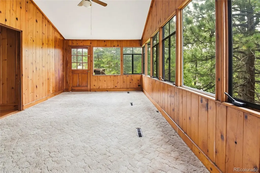 26079 Kingsbury Road Kittredge CO 80457