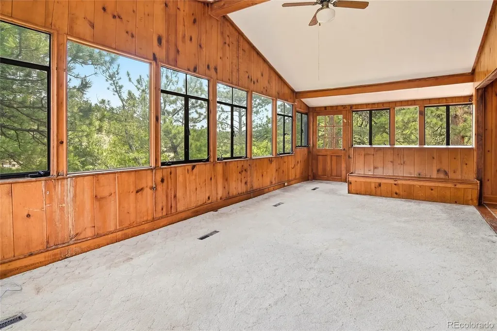 26079 Kingsbury Road Kittredge CO 80457