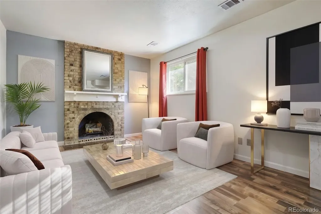 4646 S Mobile Way Aurora CO 80015