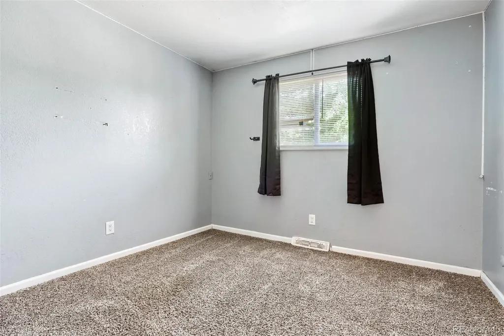 4646 S Mobile Way Aurora CO 80015