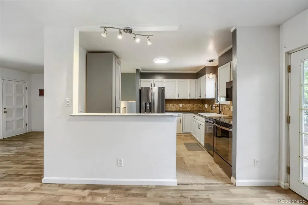 4646 S Mobile Way Aurora CO 80015