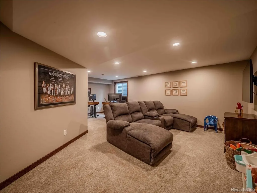 10071 Silver Maple Circle Highlands Ranch CO 80129