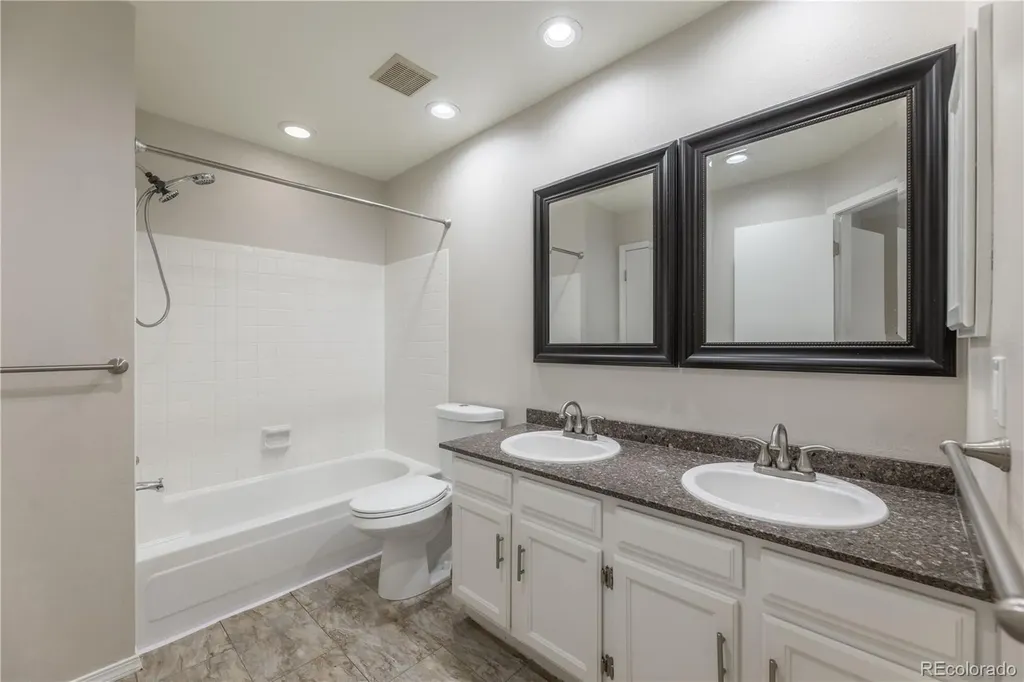 1811 S Quebec Way Denver CO 80231