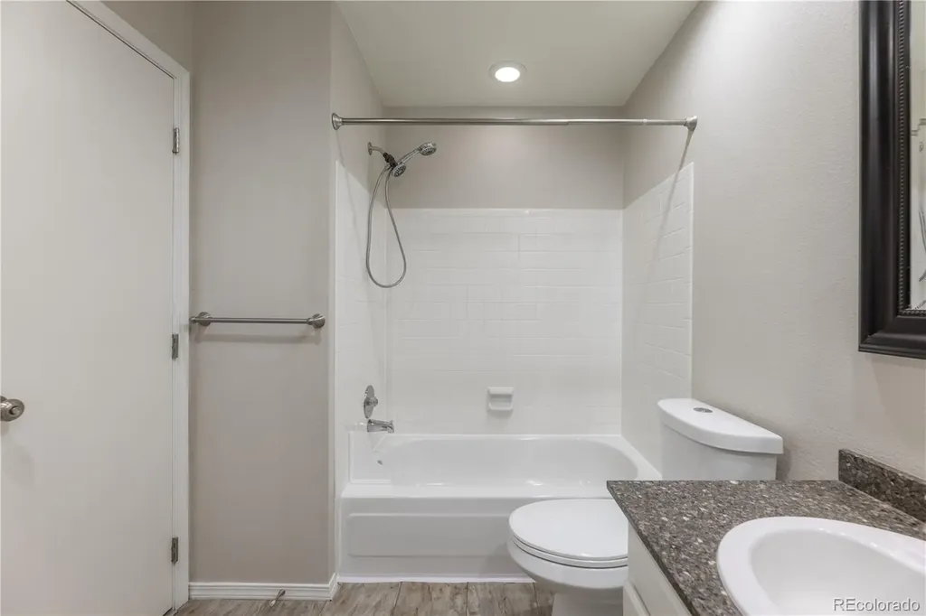1811 S Quebec Way Denver CO 80231