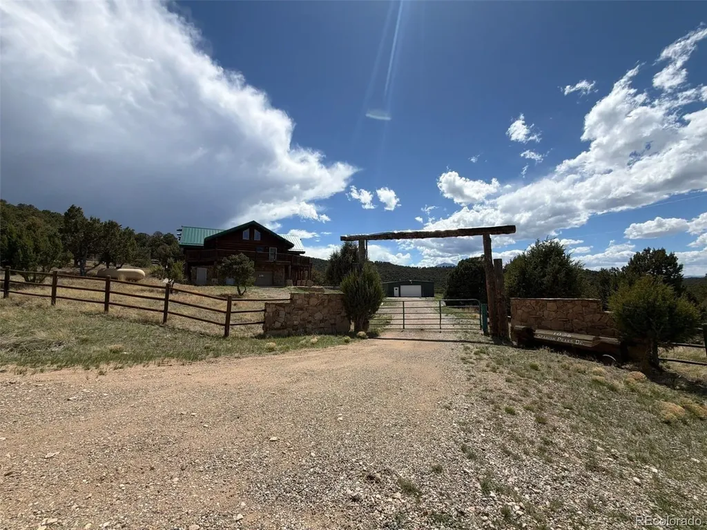 1035 Spanish Peaks Drive Walsenburg CO 81089