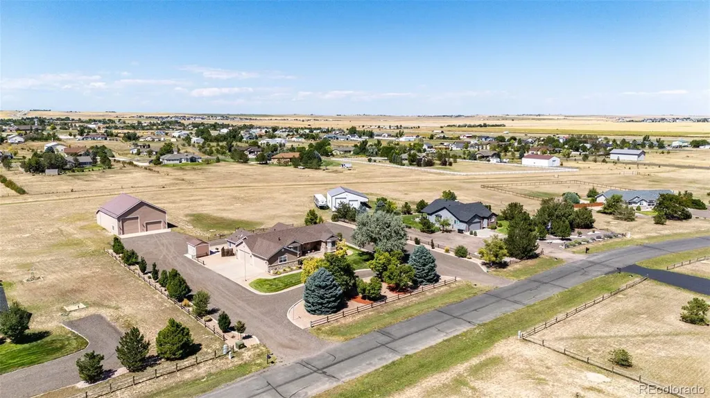 859 Shoshone Street Strasburg CO 80136