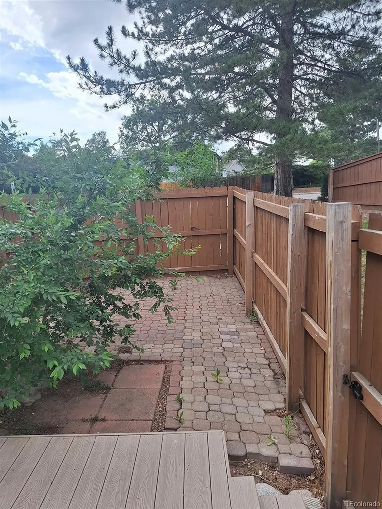 3500 S Telluride Circle Aurora CO 80013