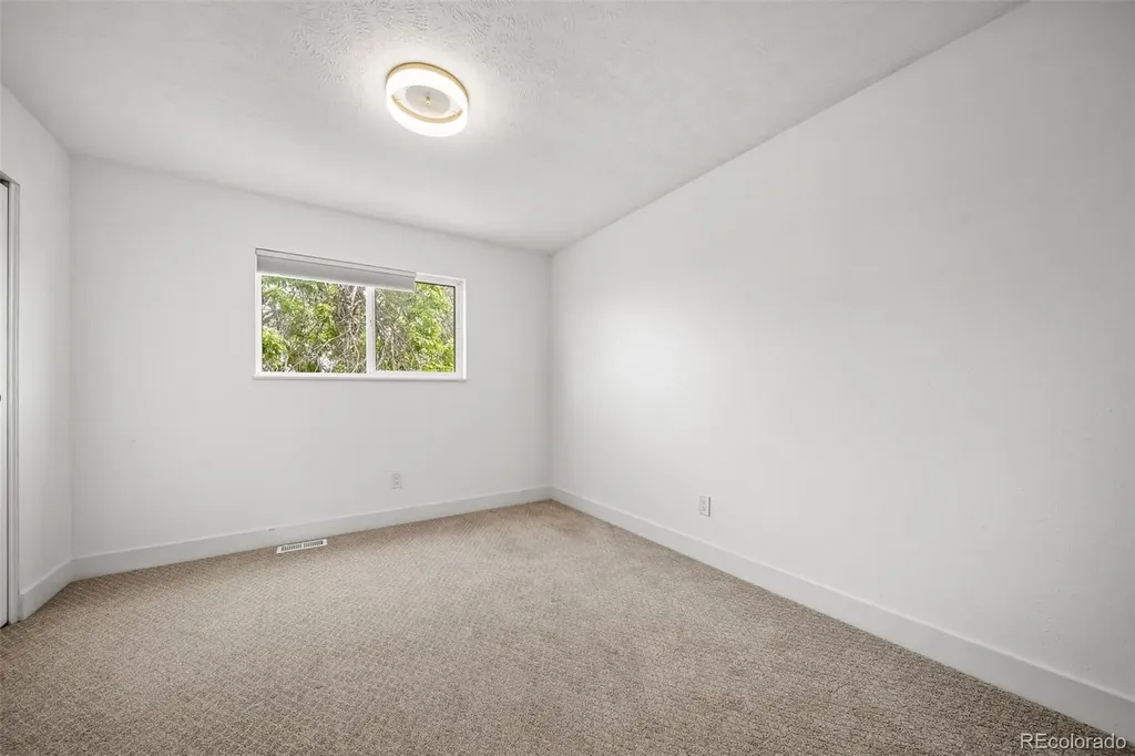 15989 E 18th Place Aurora CO 80011
