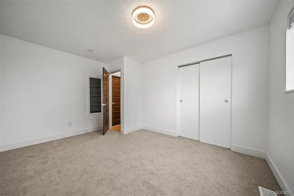 15989 E 18th Place Aurora CO 80011