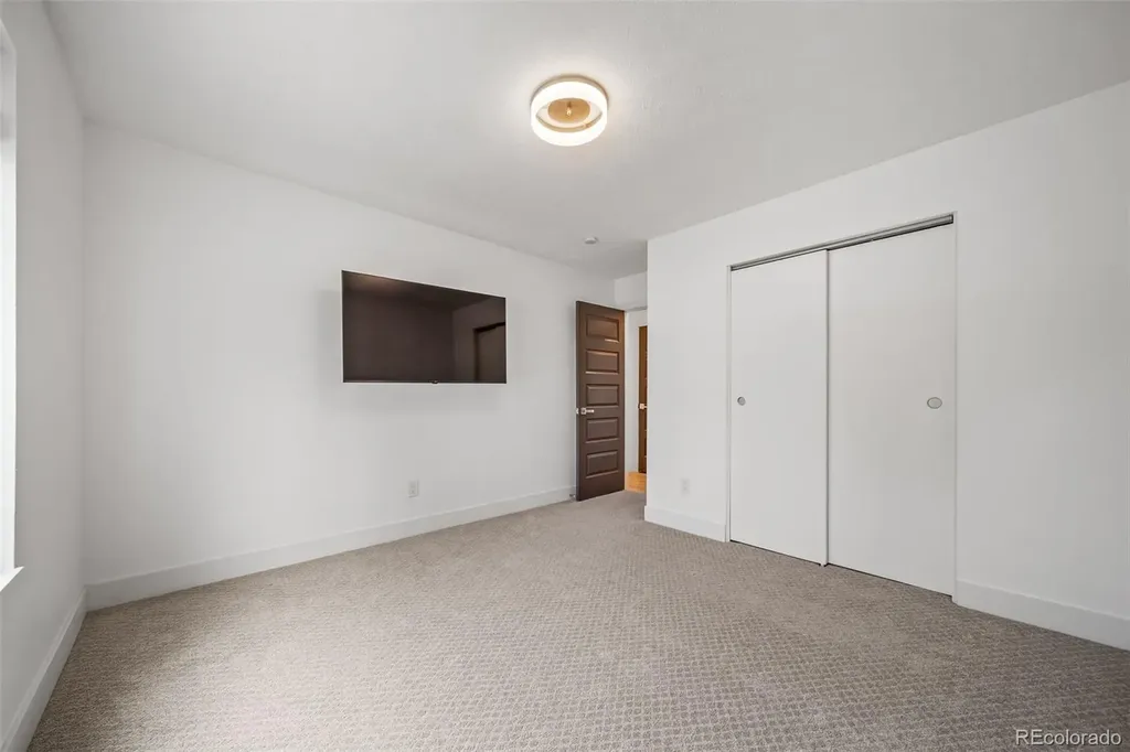 15989 E 18th Place Aurora CO 80011
