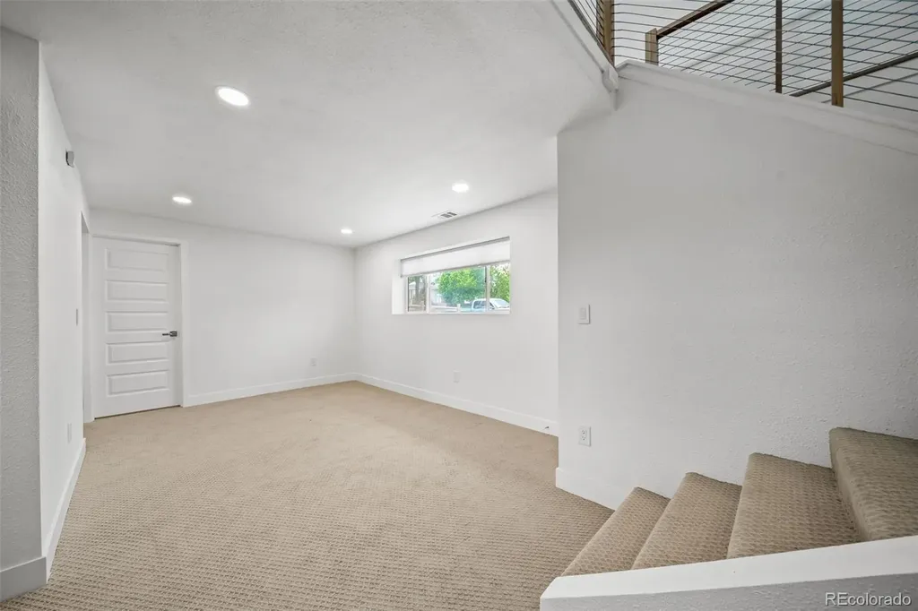 15989 E 18th Place Aurora CO 80011