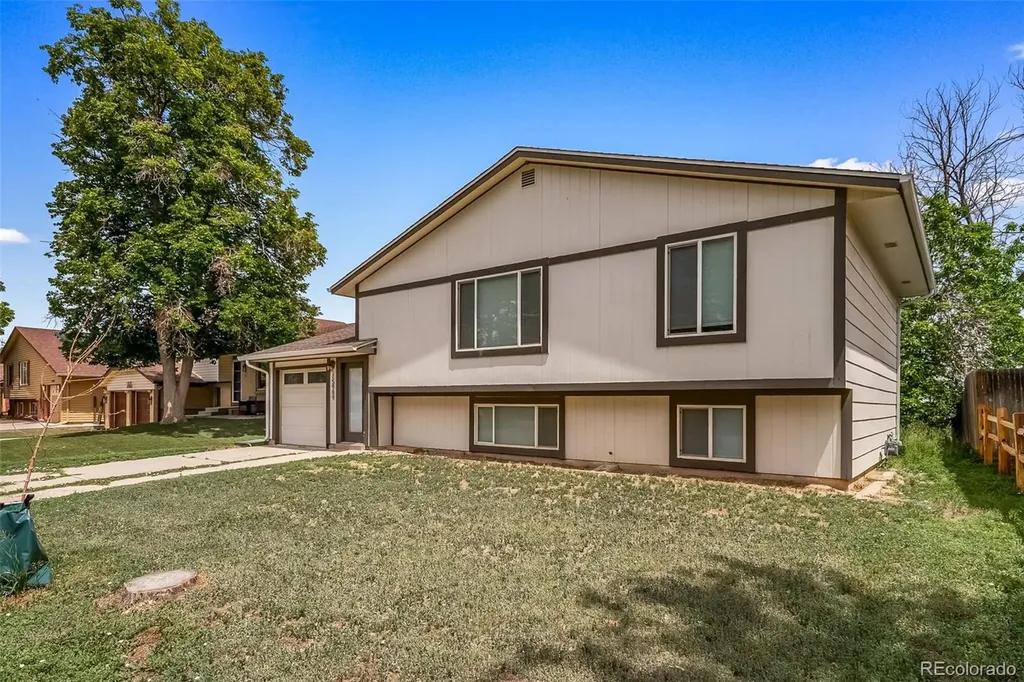 15989 E 18th Place Aurora CO 80011