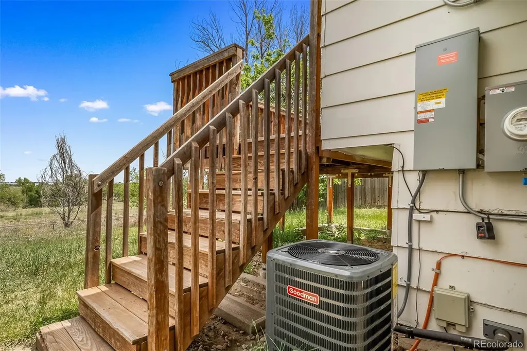 15989 E 18th Place Aurora CO 80011