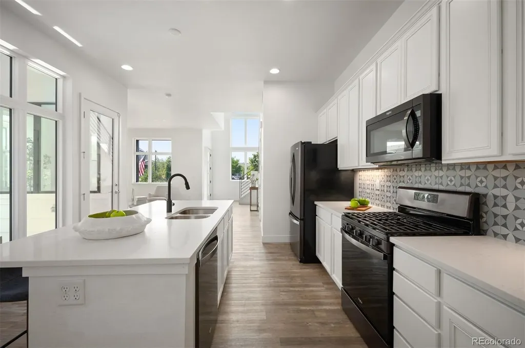 21405 E 59th Drive Aurora CO 80019