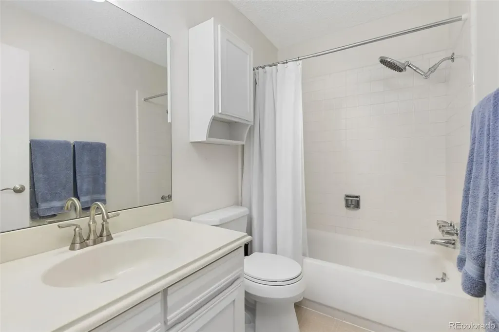 7161 S Vine Circle Centennial CO 80122