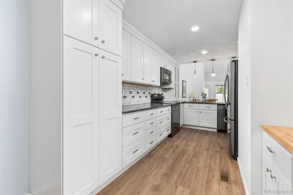 7161 S Vine Circle Centennial CO 80122
