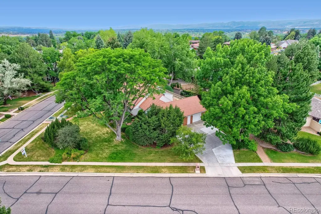 5522 W Lakeridge Road Lakewood CO 80227