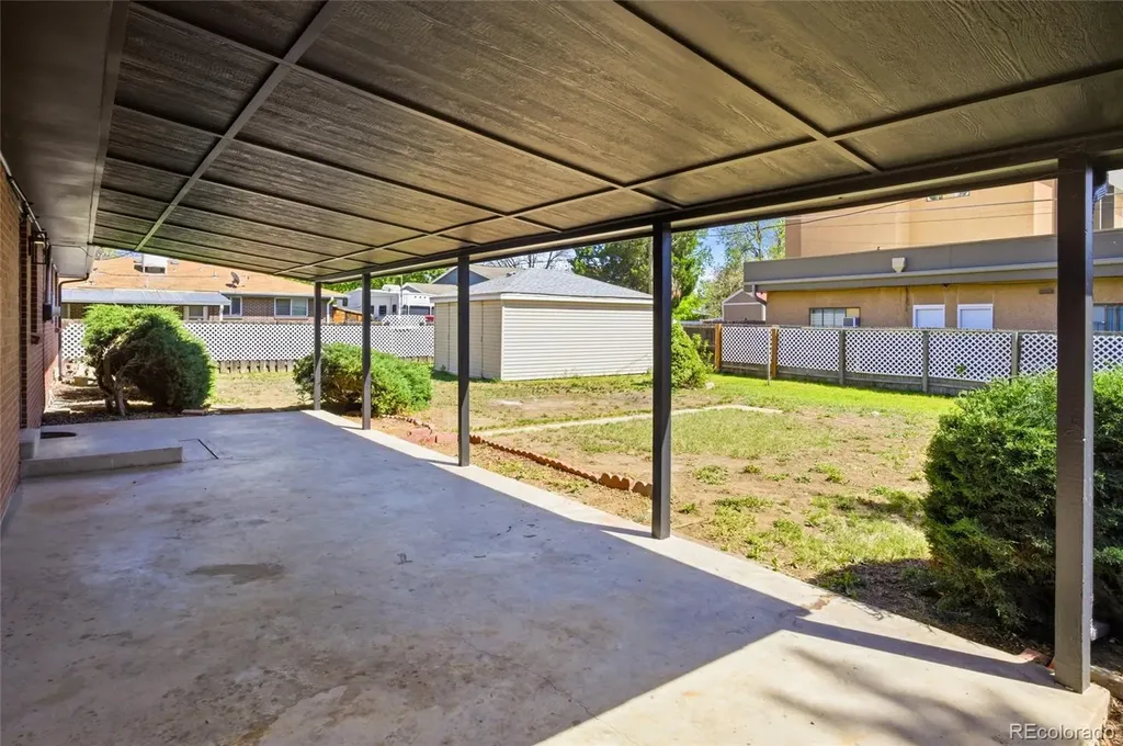 7464 W Louisiana Avenue Lakewood CO 80232