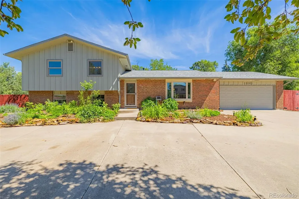 1990 Brookwood Drive Colorado Springs CO 80918