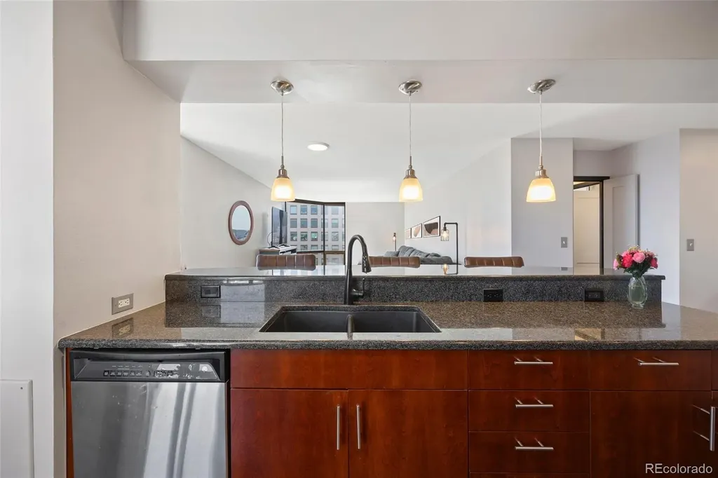 1625 Larimer Street Denver CO 80202
