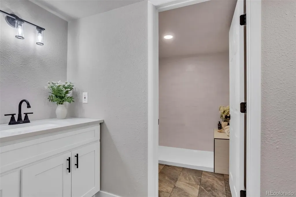 2960 Poplar Street Denver CO 80207