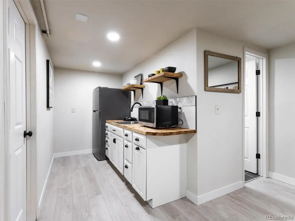 2960 Poplar Street Denver CO 80207