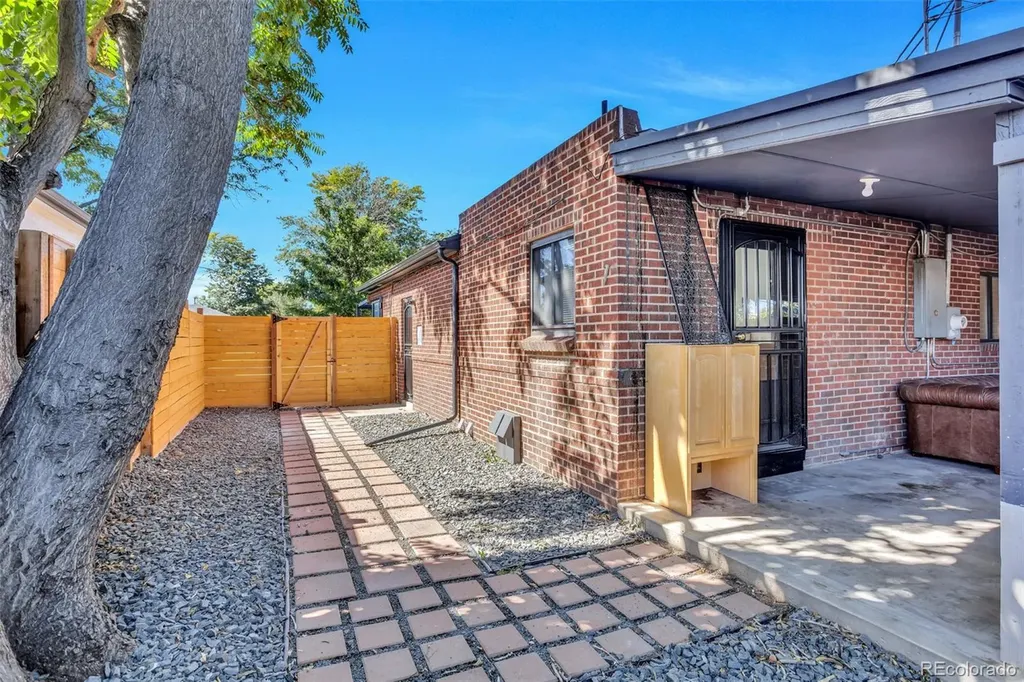 2960 Poplar Street Denver CO 80207
