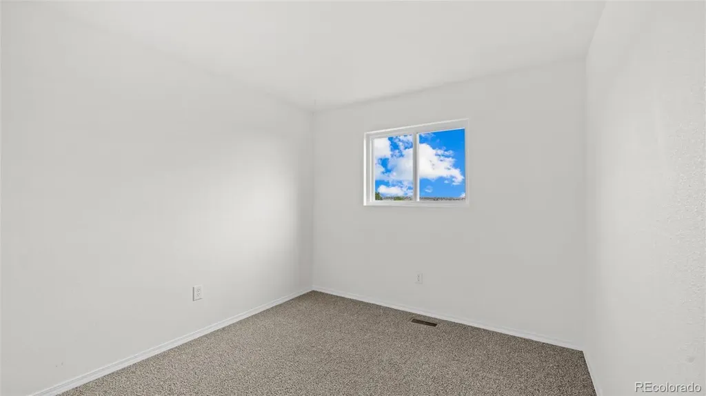5625 Escapardo Way Colorado Springs CO 80917